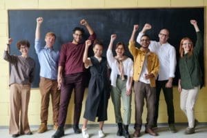 How to Join the HOA Board: 6 Best Reasons to Step Up 