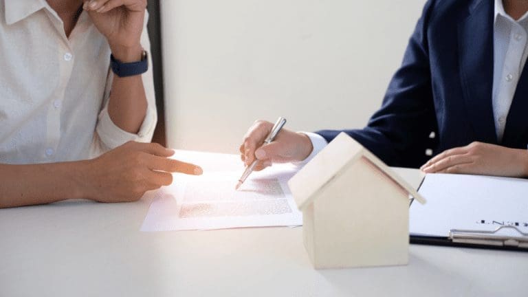 In this article you will learn how to become a property manager